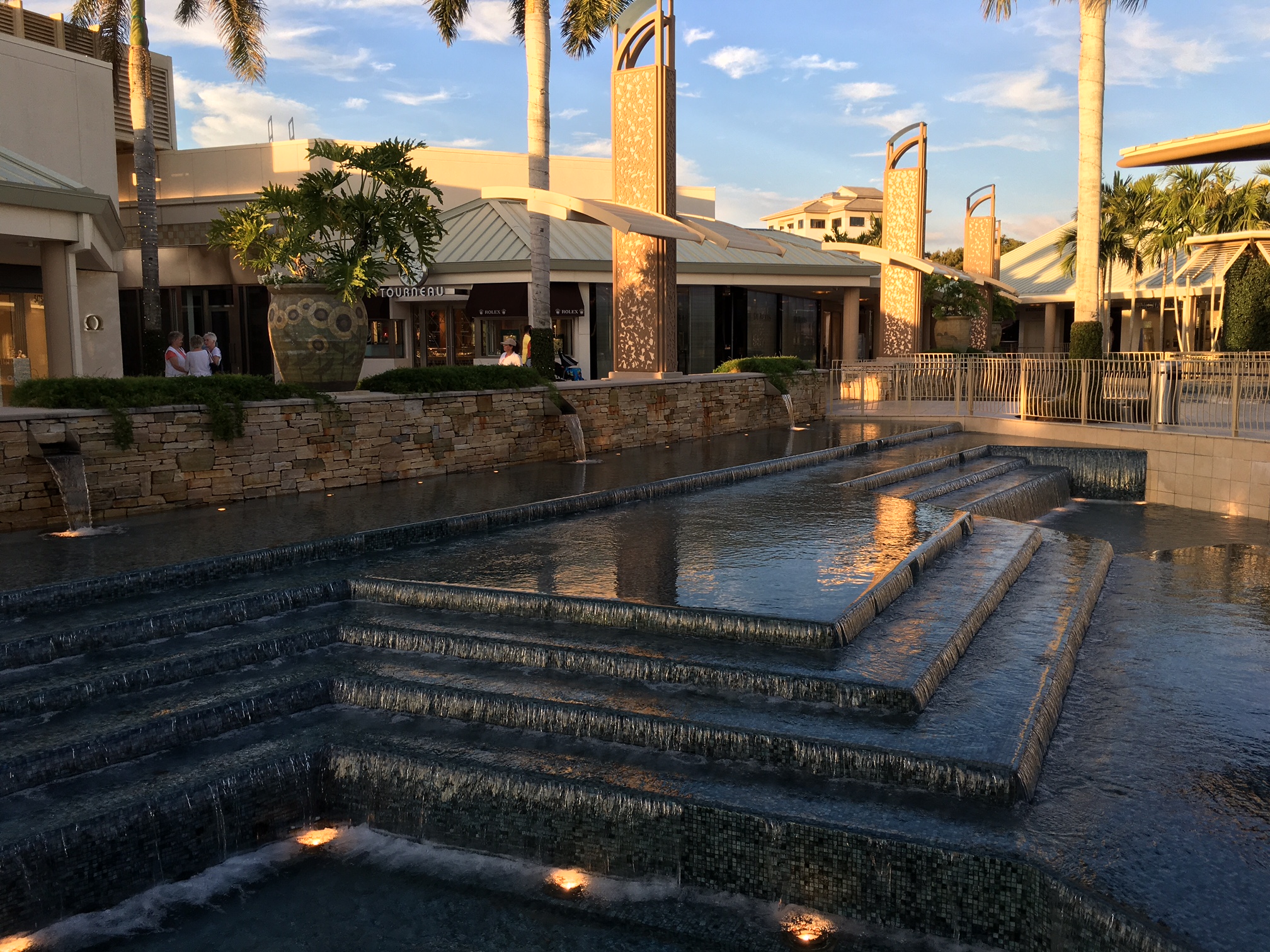 Apple - Waterside Shops