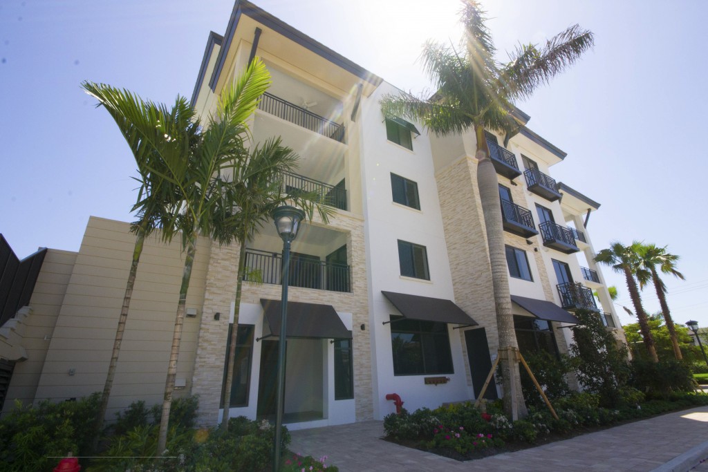 Naples Square Condos Offers a Walkable Lifestyle a Block from Fifth Avenue {Phase II is Almost